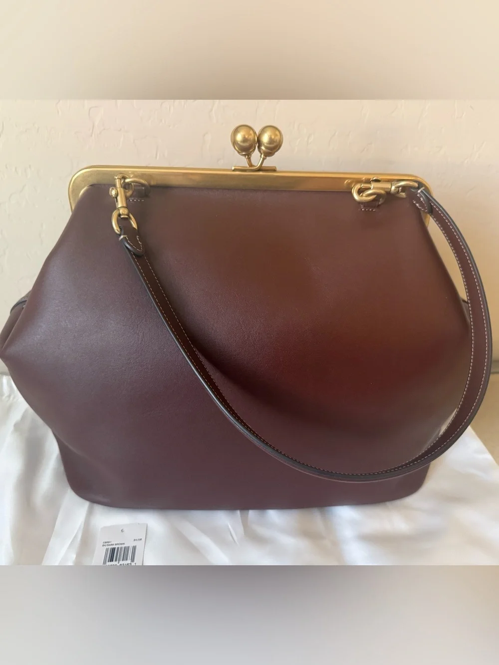 🤎Coach dark brown (no longer on the site) kisslock frame bag🤎